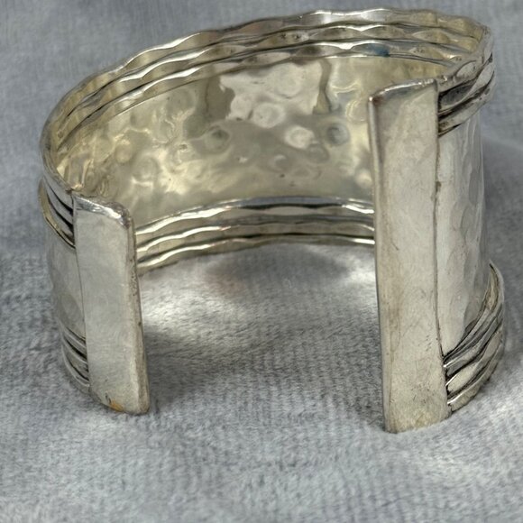 Hammered Silver Tone Metal Cuff Bracelet Asymmetrical Textured Adjustable Fit - Picture 6 of 16
